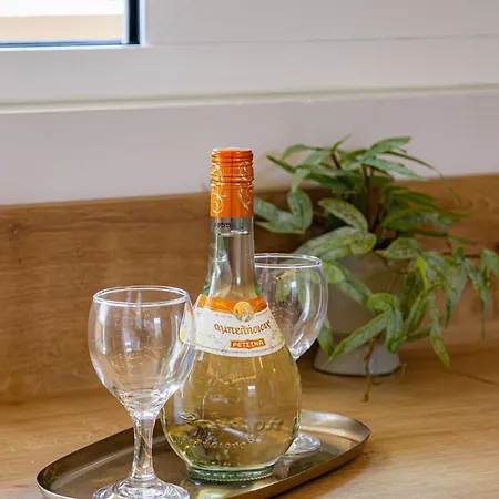 Inn My Savvas Haraki